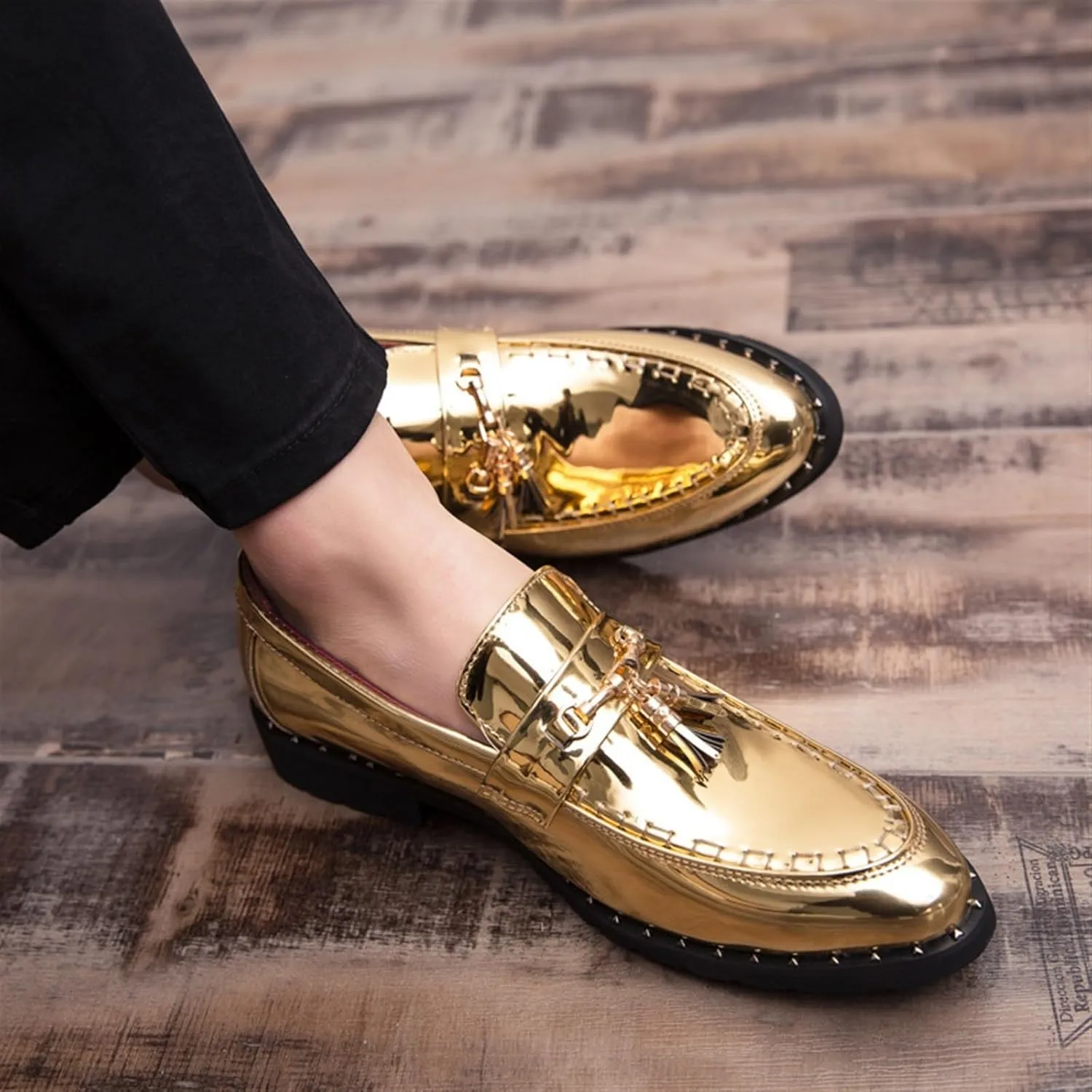 Men's Patent Leather Tassel Loafers Slip-On Dress Shoes Lug Sole Fashion Pointed Toe Walking Casual Formal Business Shoes for Men