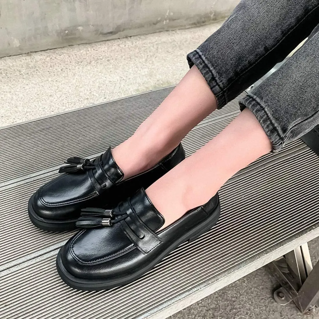 VOKLIN Women's Classic Tassels Slip On Penny Loafers Square Toe Flat Low Heels School Uniform Oxford Shoes